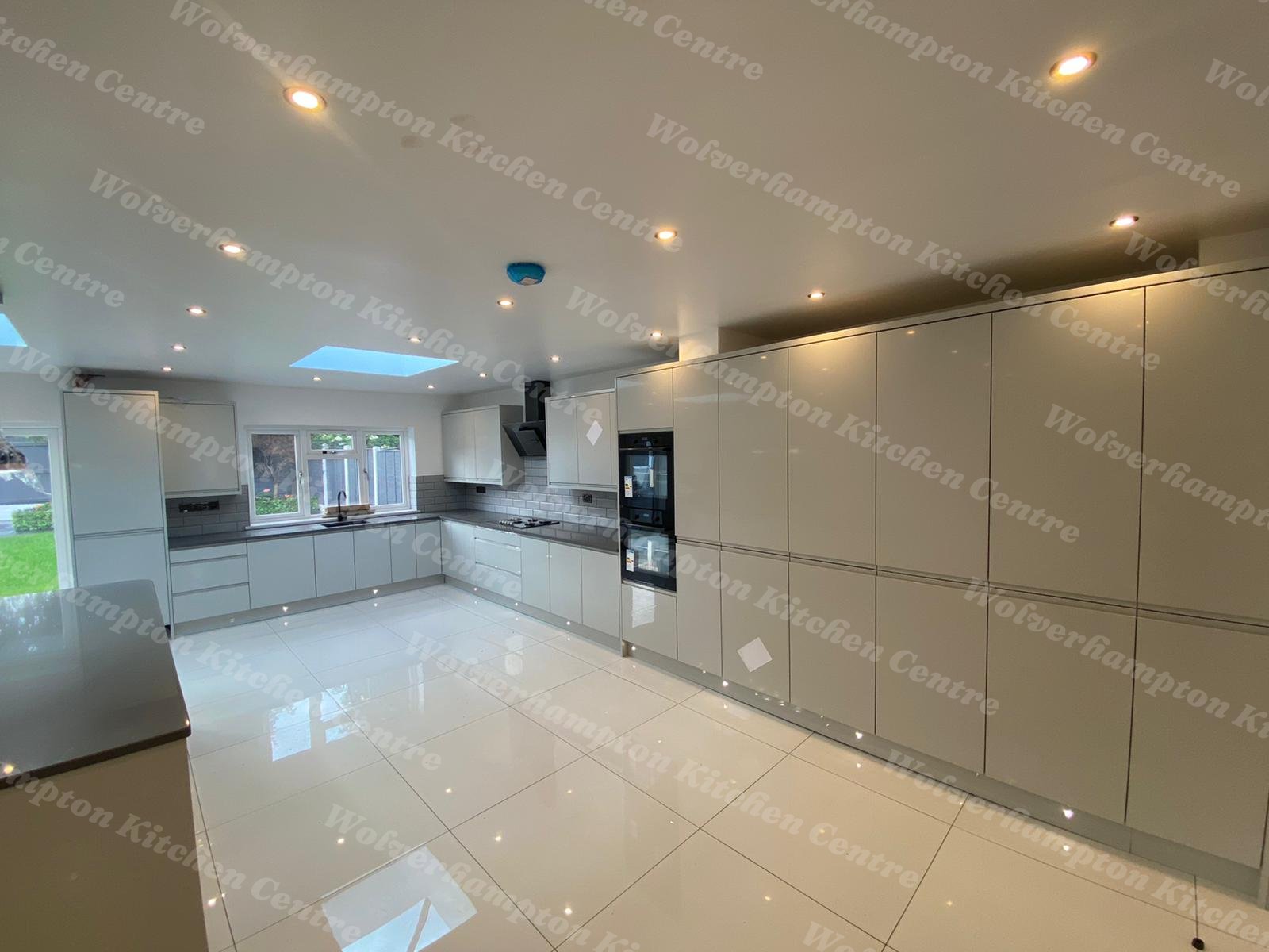 Modern Handleless kitchen